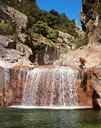 Saut dans la rivière Vacca Saut dans la rivière Vacca